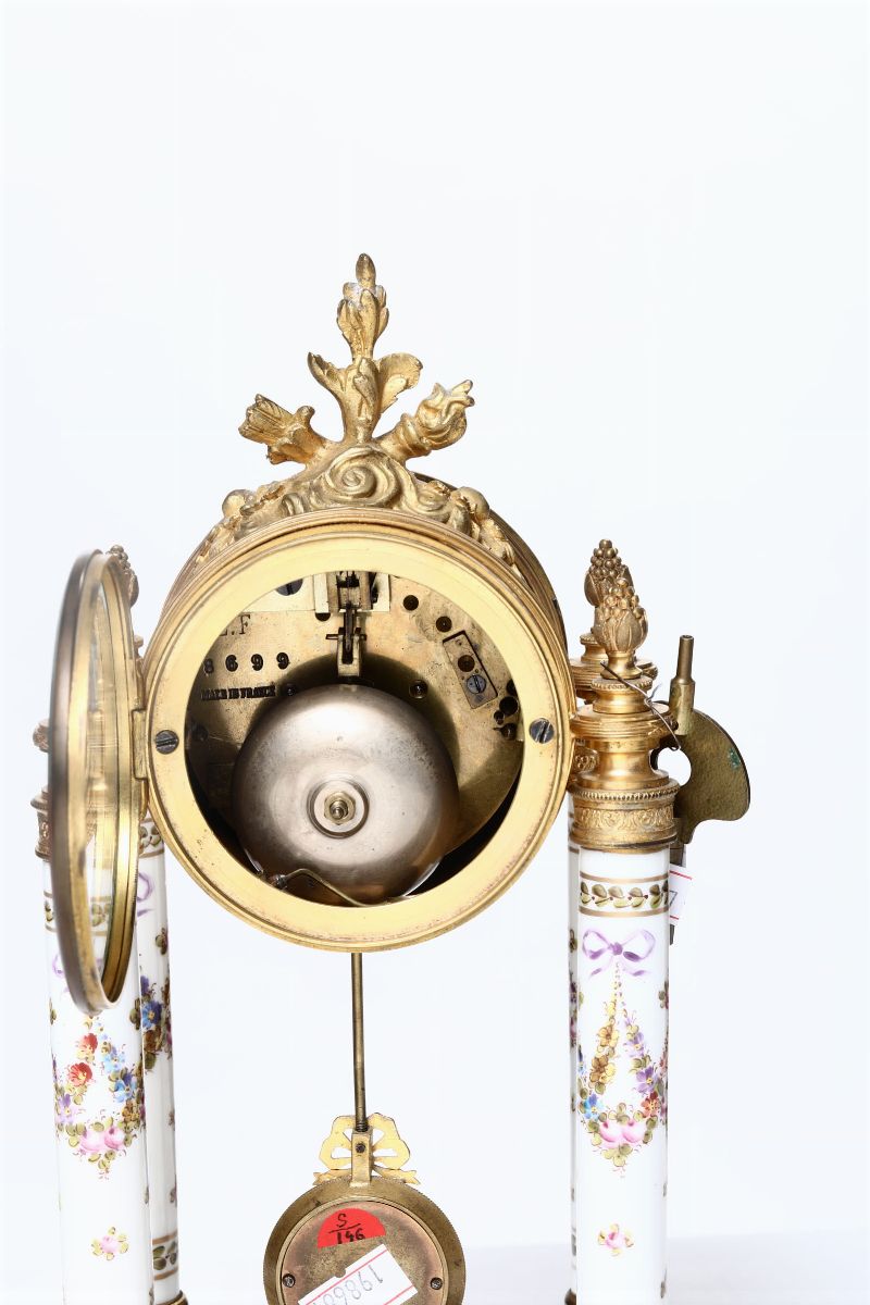 Trittico in Porcellana Dipinta. Francia Fine XIX Secolo
