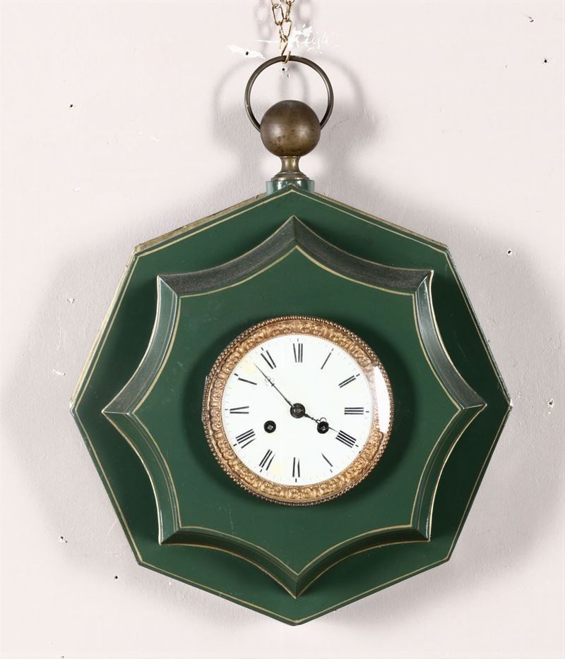 Pendola da Muro in Metallo Dipinto. Francia (?) XIX Secolo