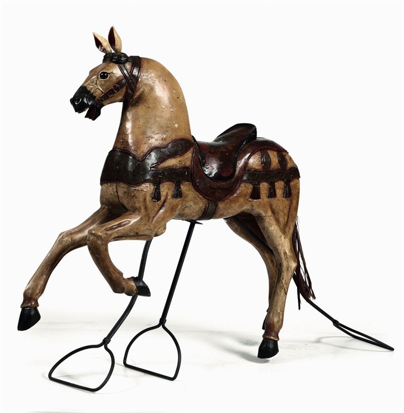 Cavallo in legno dipinto con supporto in metallo, XIX-XX secolo  - Asta Antiquariato - Cambi Casa d'Aste
