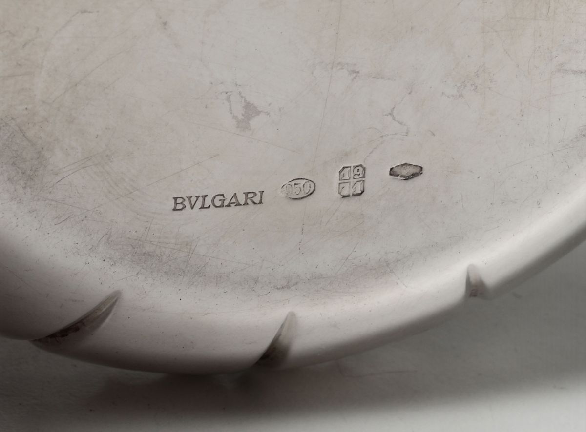 Ciotola in Argento Fuso e Cesellato. Maison Bulgari, Roma 1971, Argentiere Vitali
