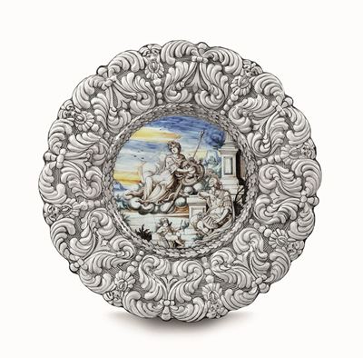 Grande Piatto Pavia, Manifattura di Carlo Giuseppe Rampini, Ultimo Decennio del XVII Secolo Pittu...