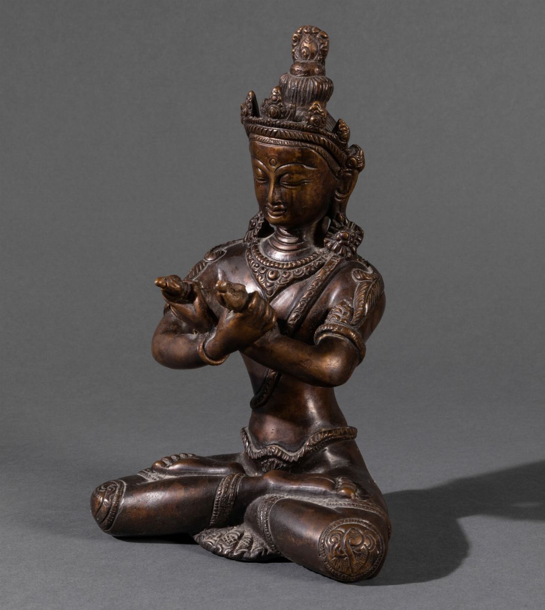Figura di Buddha Seduto con Vajra in Bronzo, Tibet, XVII Secolo