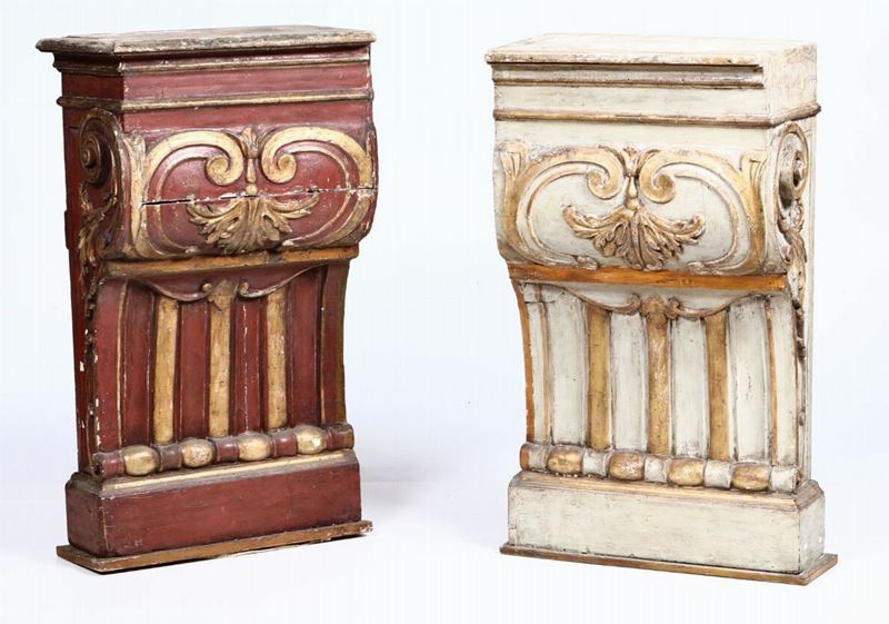 Due grandi mensole in legno scolpito e dipinto, XVIII secolo  - Asta Antiquariato I - Asta a Tempo - Cambi Casa d'Aste
