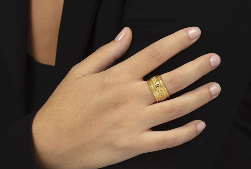 Gold Atlas ring. Signed Tiffany & Co.  - Auction 100 designer jewels - Cambi Casa d'Aste