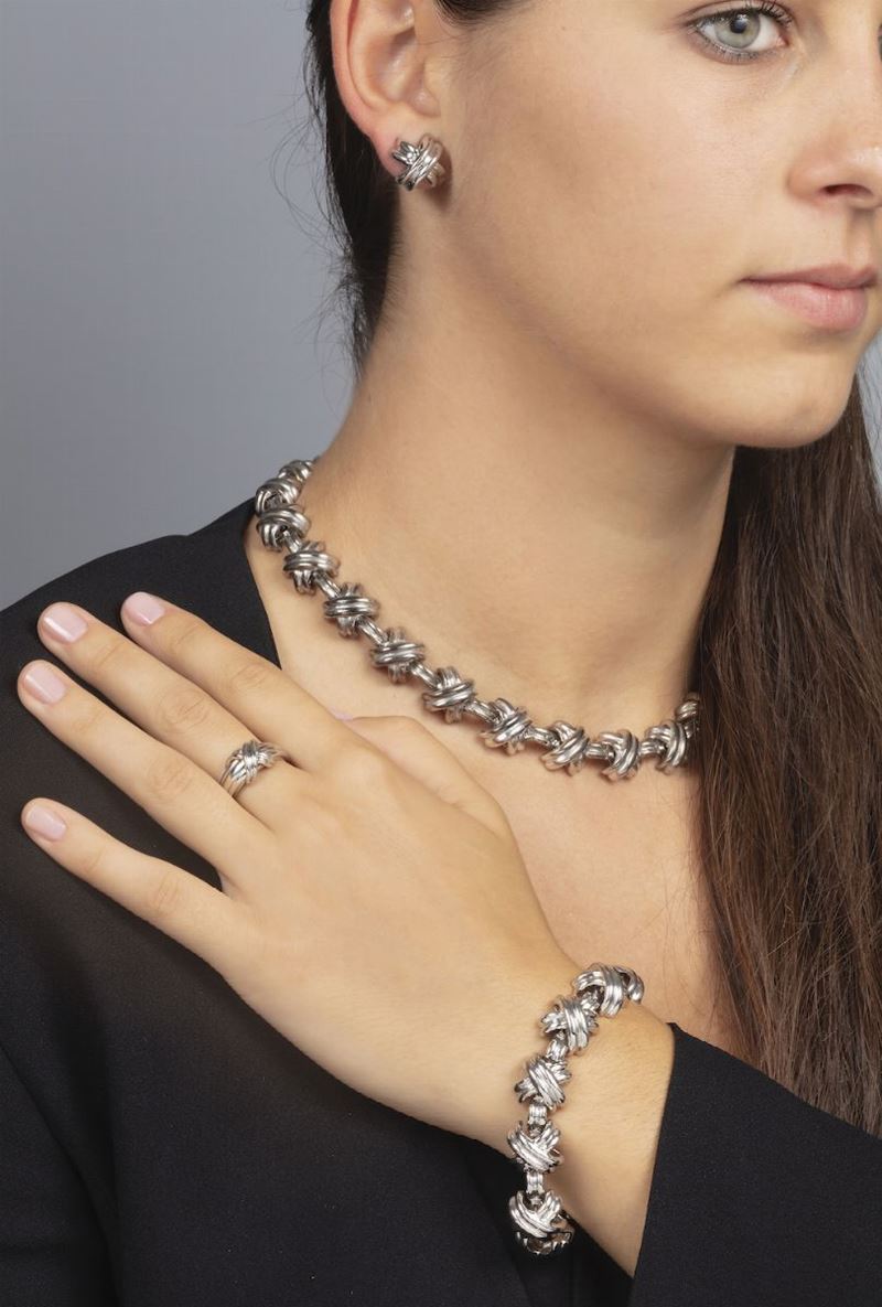 Tiffany & Co. Parure X composta da girocollo, bracciale, orecchini ed anello  - Asta Gioielli - Cambi Casa d'Aste