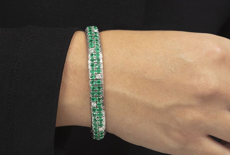 Emerald, diamond and gold bracelet. Signed Garaffo. Fitted case  - Auction Jewels - Cambi Casa d'Aste