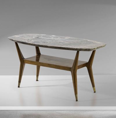 Tavolo Basso in Legno con Puntali in Ottone e Piano in Marmo.
