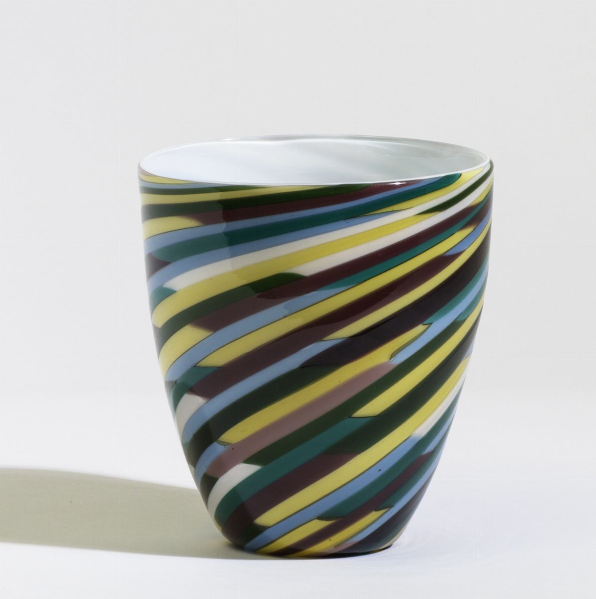 Laura De Santillana (1955-2019), Vaso troncoconico in vetro incamiciato con decoro policromo a te...