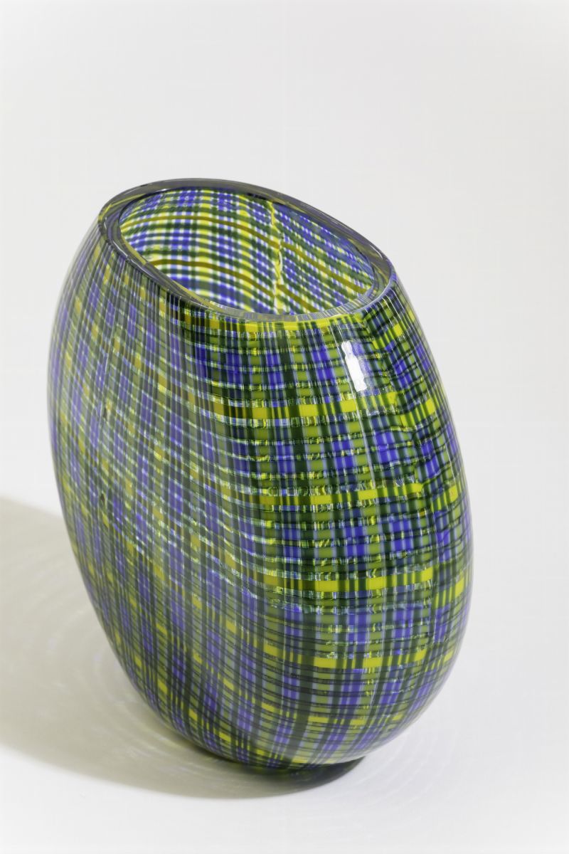 Alessandro Diaz de Santillana, Vaso Scozzesi Venini, vetro soffiato policromo, Murano (1989 ca.)