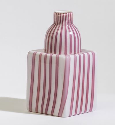 Alessandro Mendini, Vaso “Berito” Venini (Murano), vetro soffiato incamiciato, 1988 ca