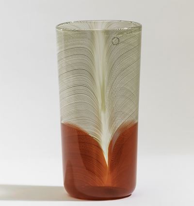 Tapio Wirkkala (1915-1985), Vaso Pavoni Venini in vetro soffiato, Murano