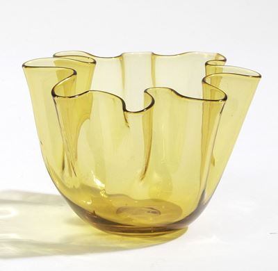 Fulvio Bianconi, Vaso a fazzoletto Venini in vetro soffiato, Murano (circa 1950)