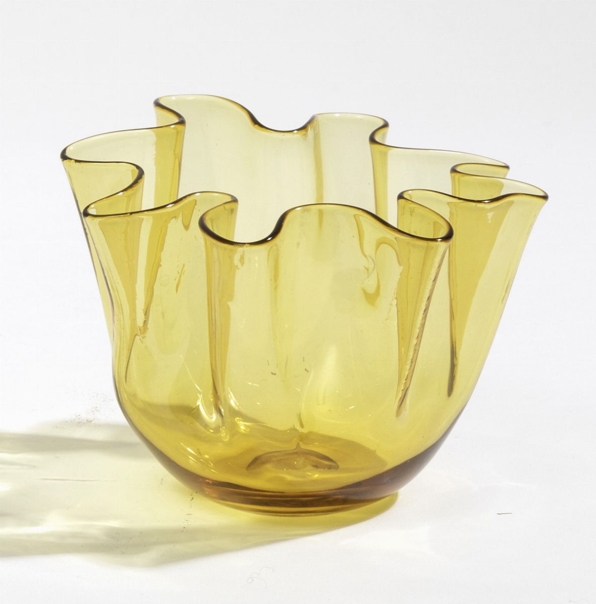 Fulvio Bianconi, Vaso a fazzoletto Venini in vetro soffiato, Murano (circa 1950)
