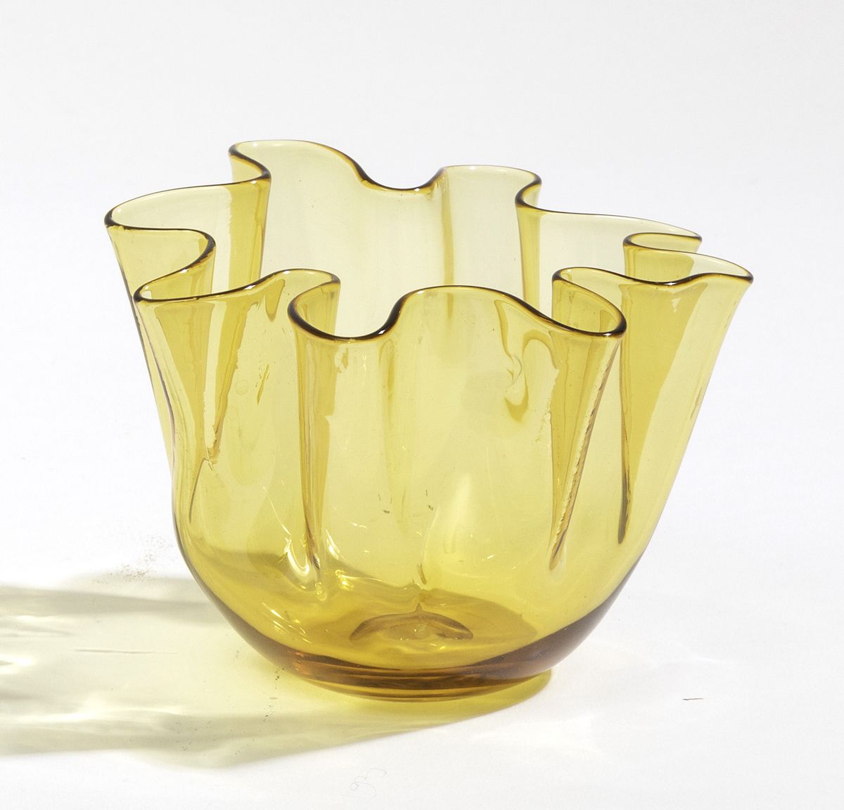 Fulvio Bianconi, Vaso a fazzoletto Venini in vetro soffiato, Murano (circa 1950)
