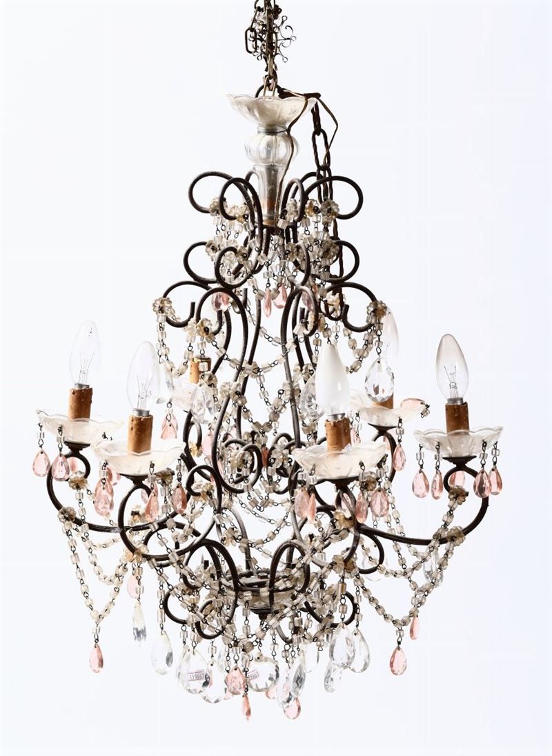 Lampadario a sei luci in metallo e cristalli, XIX-XX secolo  - Asta Arredi, Dipinti e Oggetti d'Arte - Cambi Casa d'Aste