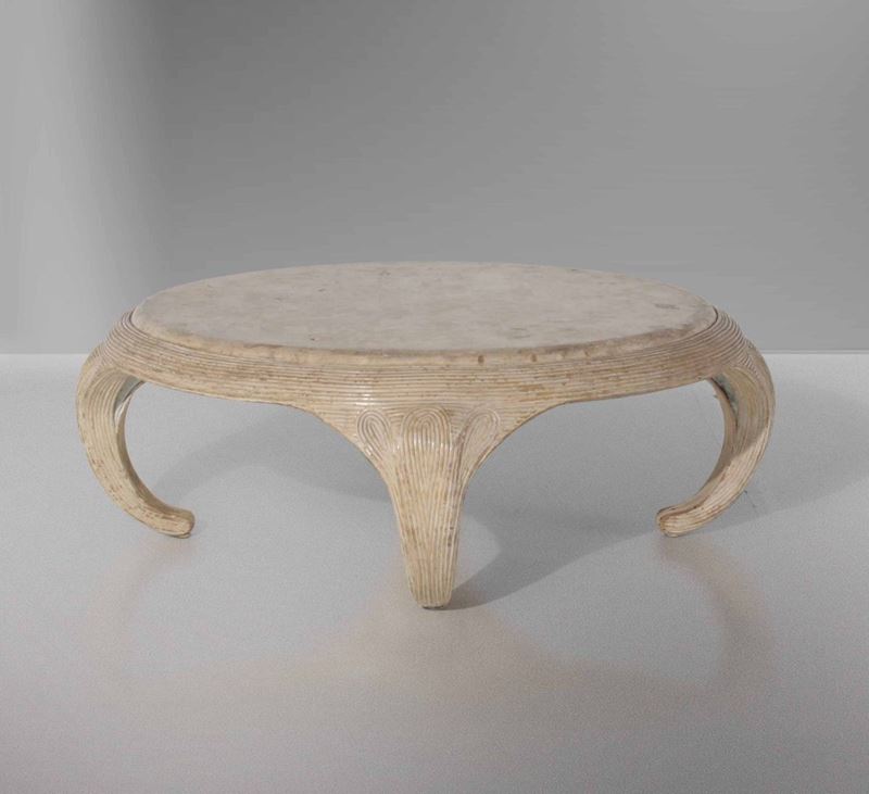 Tavolo basso in legno intagliato e laccato.  - Asta Design - Cambi Casa d'Aste