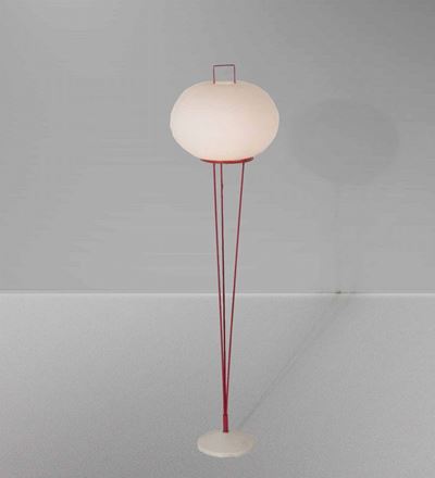Lampada da Terra con Struttura in Metallo Laccato e Diffusore in Vetro Opalino.