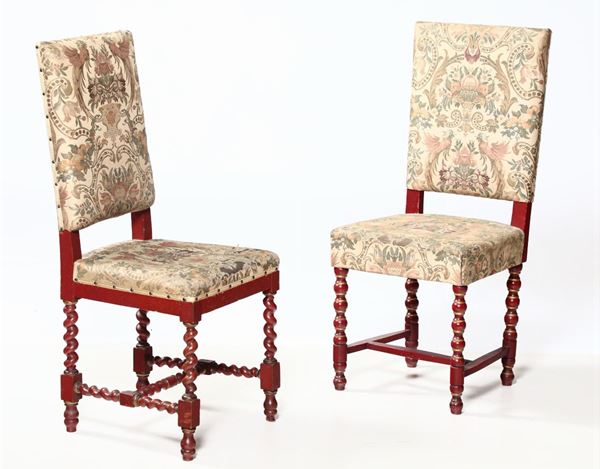 Coppia di sedie a rocchetto in legno dipinto, XIX-XX secolo