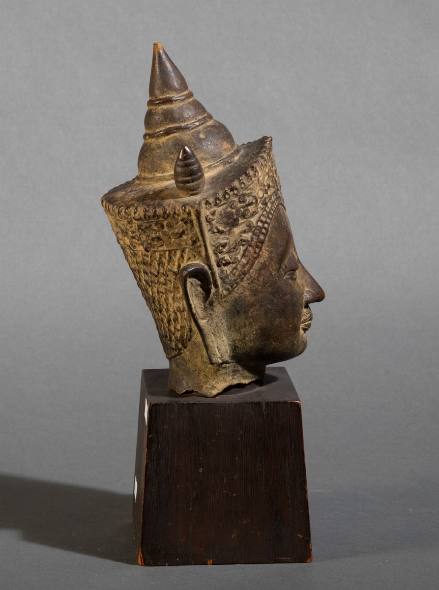 Testa di Buddha in Bronzo, Thailandia, Stile Ayutthaya, XVII Secolo