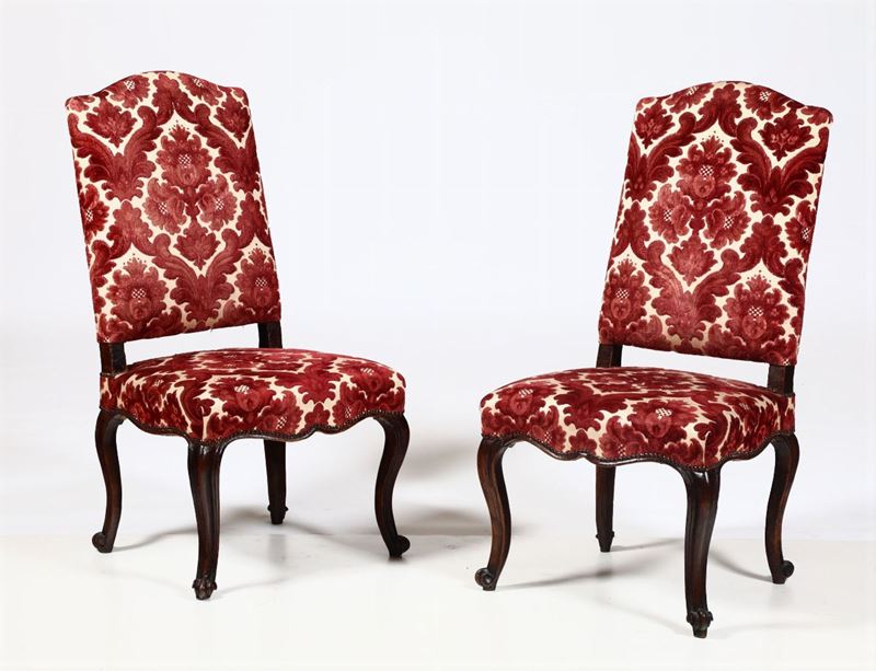 Coppia di sedie in legno intagliato in stile barocco, XIX secolo  - Asta Arredi, Dipinti e Oggetti d'Arte - Cambi Casa d'Aste
