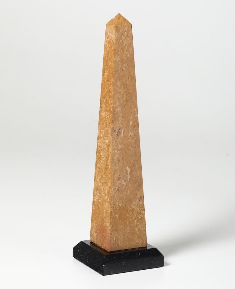 Obelisco  - Asta Rari e curiosi oggetti da una collezione romana | Asta a Tempo - Cambi Casa d'Aste