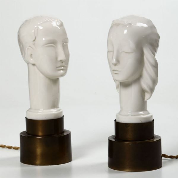 Coppia di lampade da tavolo in porcellana e metallo, anni'30