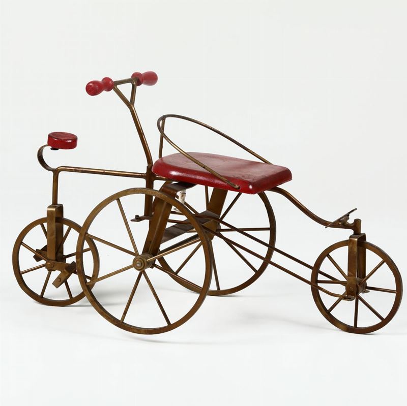 Quadriciclo in metallo e pelle, XX secolo  - Asta Novecento - Cambi Casa d'Aste