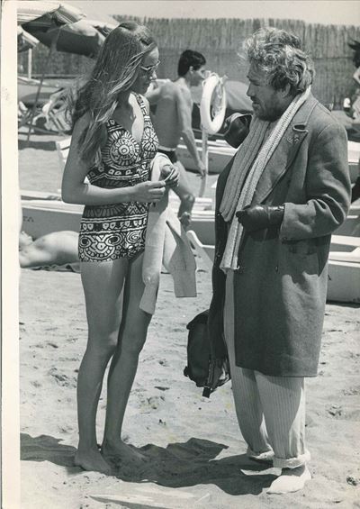Ugo Tognazzi e Claudine Auger, nel Film “il Padre di Famiglia”, 1967