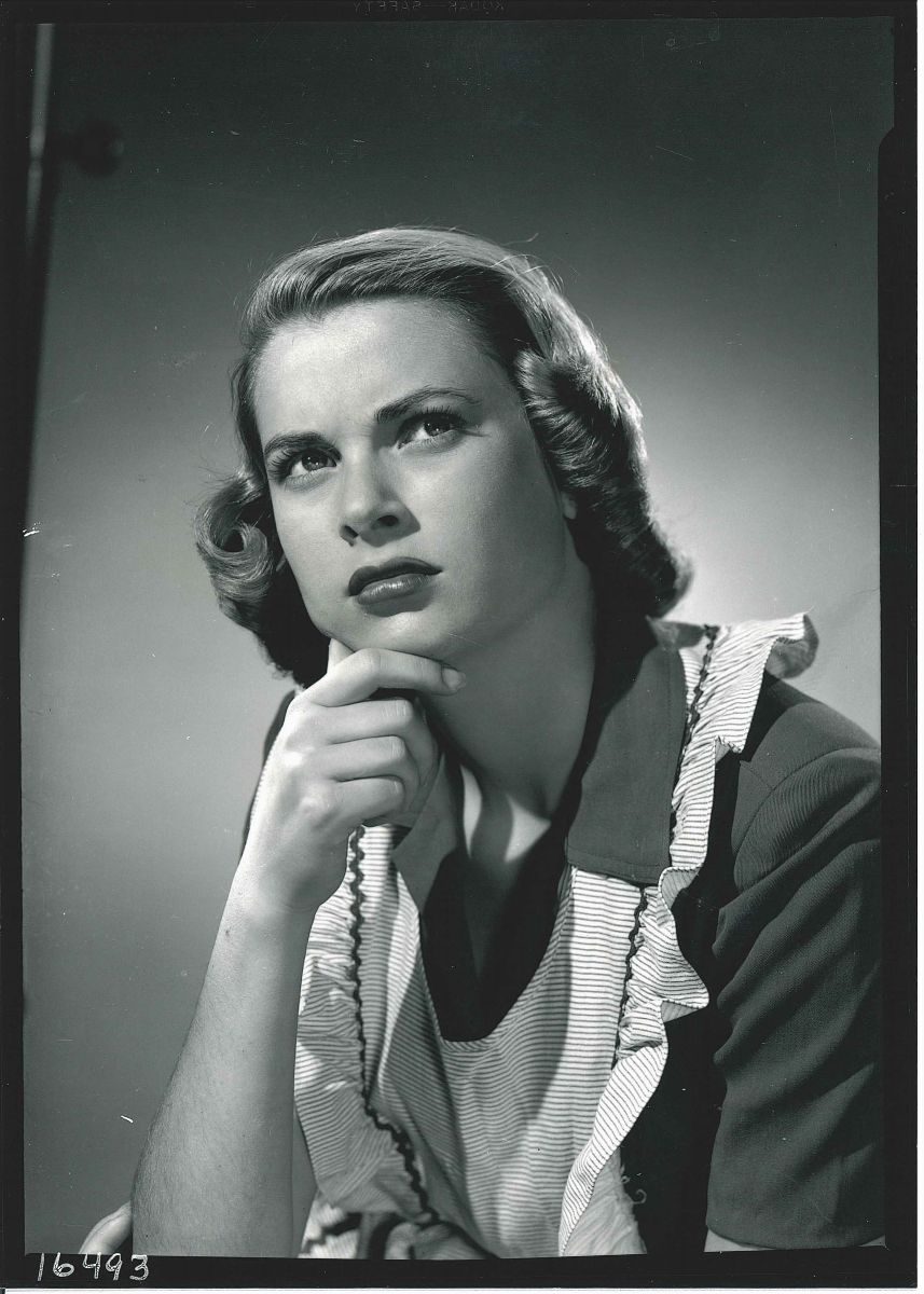 Grace Kelly Fa da Modella Pubblicitaria, Giugno 1948