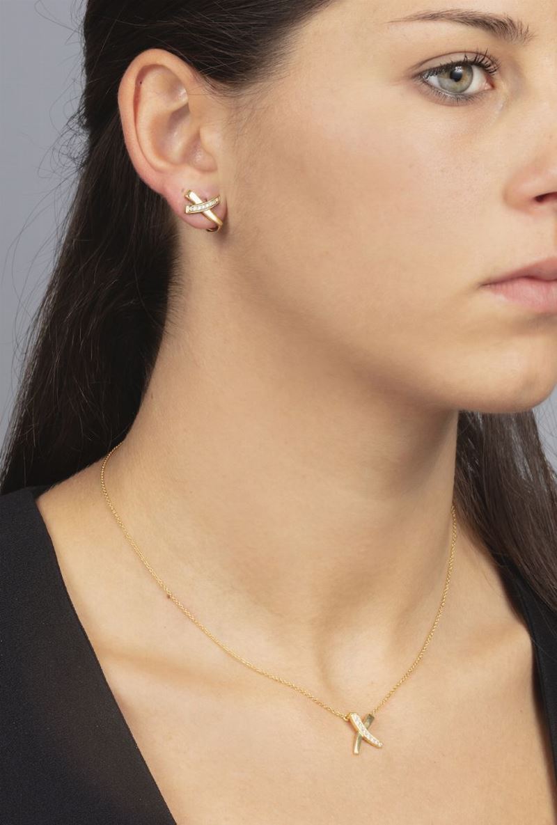 Tiffany & Co. Demi-parure X composta da pendente ed orecchini con diamanti  - Asta Gioielli - Cambi Casa d'Aste