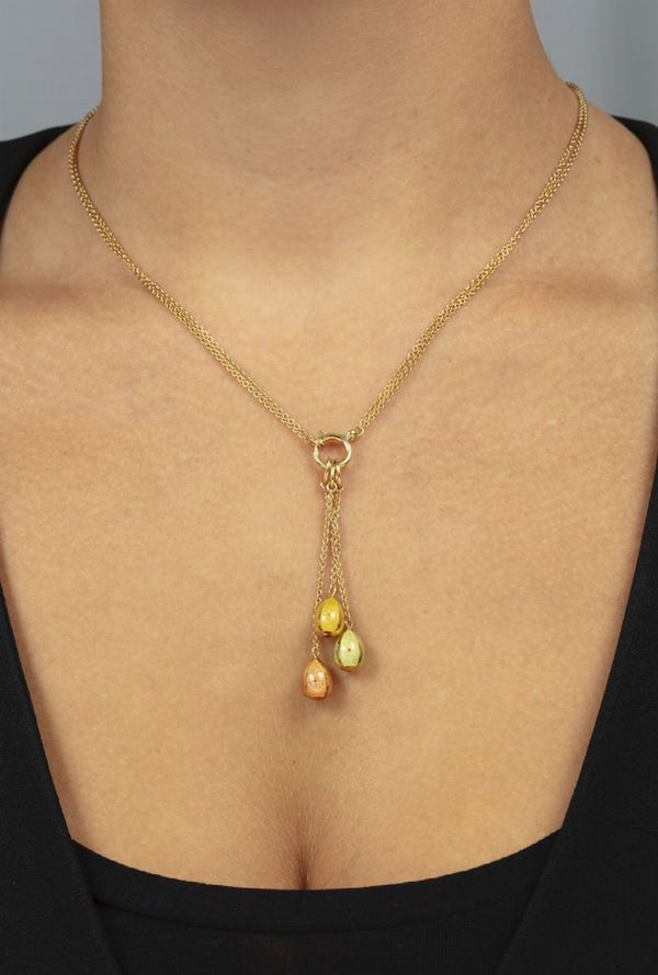 Enamel and gold necklace. Signed Fabergé