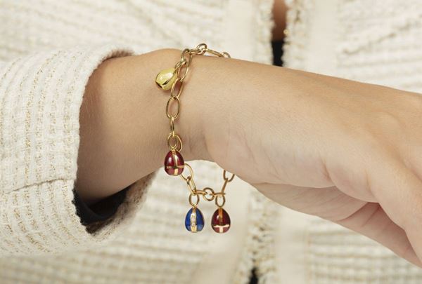 Enamel, diamond and gold bracelet. Signed Fabergé