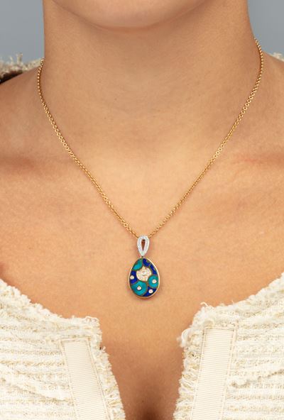 Fabergé. Pendente con Smalti Policromi e Diamanti