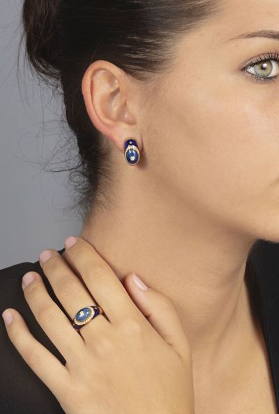 Fabergé. Demi-parure Composta da Anello ed Orecchini con Smalti Policromi e Diamanti