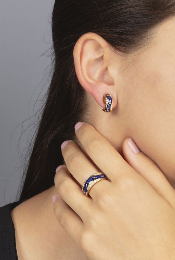 Fabergé. Demi-parure composta da anello ed orecchini con smalto blu e diamanti