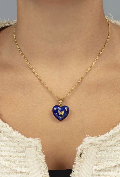 Fabergé. Girocollo con Pendete Cuore Smalto Blu