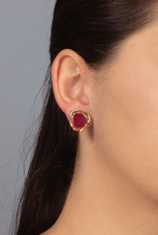 Pair of tourmaline and gold earrings