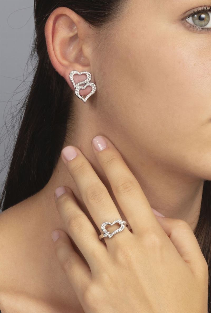 Demi-parure a forma di cuori composta da anello ed orecchini con pavé di diamanti  - Auction Jewels - Time Auction - Cambi Casa d'Aste