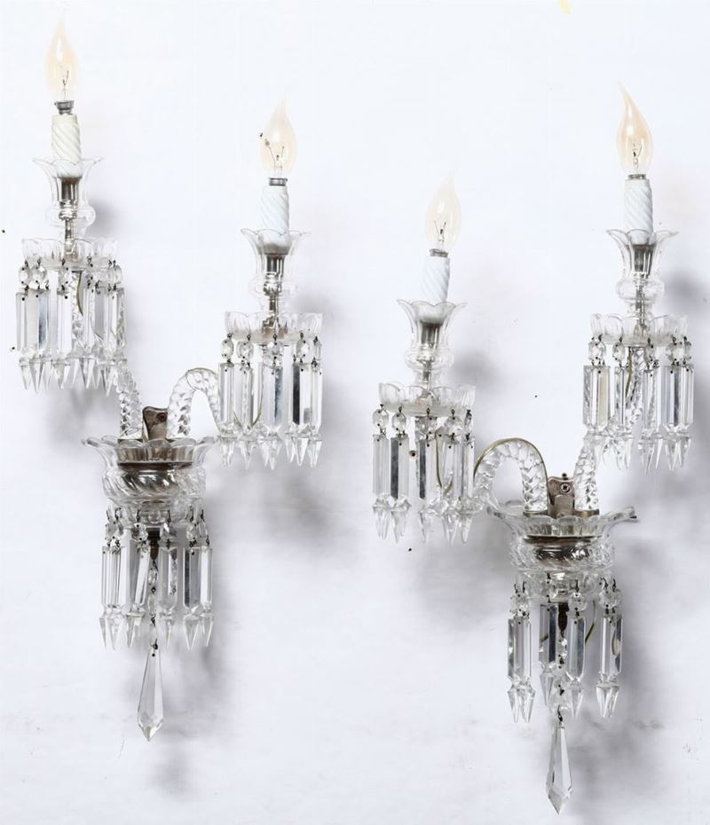 Coppia di appliques a due fiamme in cristallo e vetro. XIX secolo  - Asta Arredi, Dipinti e Oggetti d'Arte - Cambi Casa d'Aste