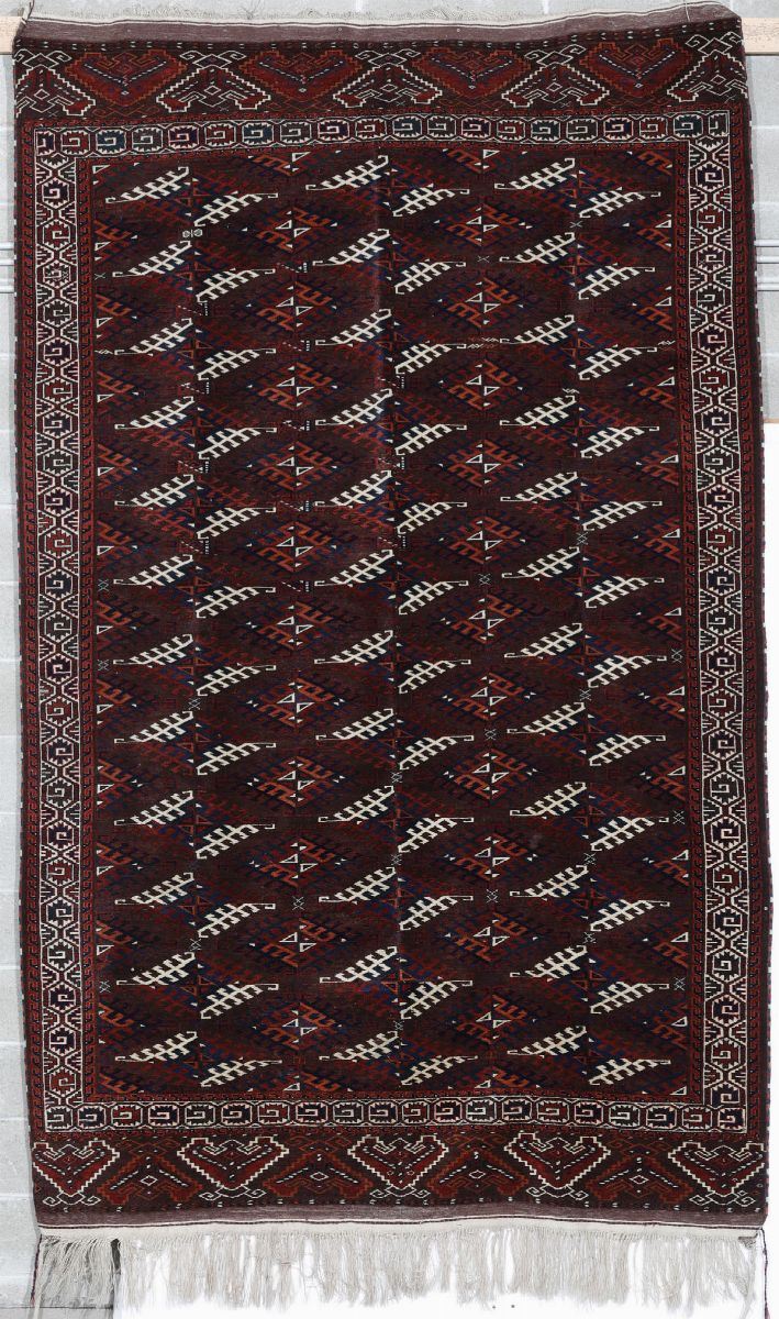 Tappeto Yomut, est Turkestan prima metà XX secolo  - Auction Carpets - Timed Auction - Cambi Casa d'Aste
