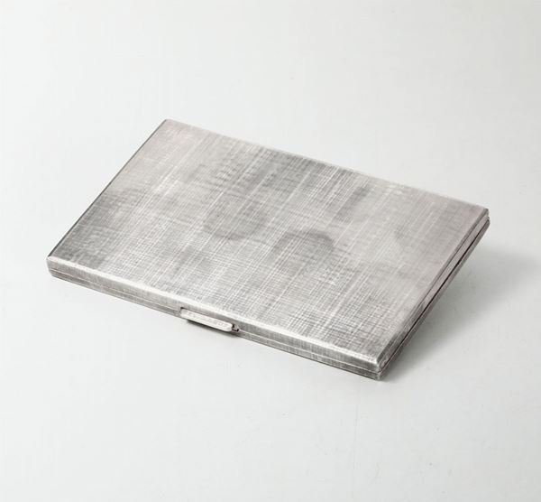 Portasigarette in argento cesellato. Orafo Mario Buccellati, Firenze XX secolo