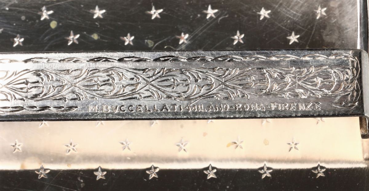 Portasigarette in Argento Cesellato. Orafo Mario Buccellati, Firenze XX Secolo