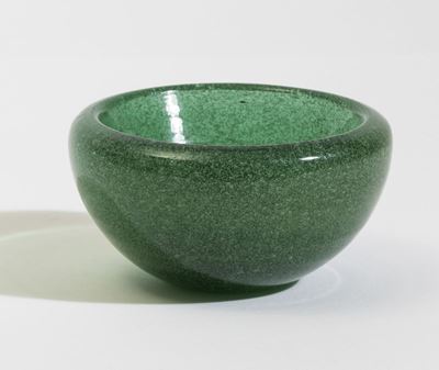 Carlo Scarpa, Coppa “Bollicine” in vetro soffiato verde giada (Murano), 1936 ca.