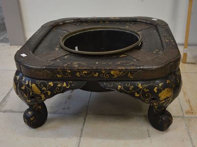 Portavasi in Legno Laccato con Dettagli in Bronzo, Cina, XX Secolo
