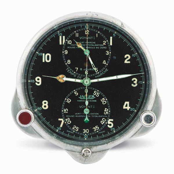 JAEGER LECOULTRE - Airplane dashboard watch, 1940 circa, with signed dial.