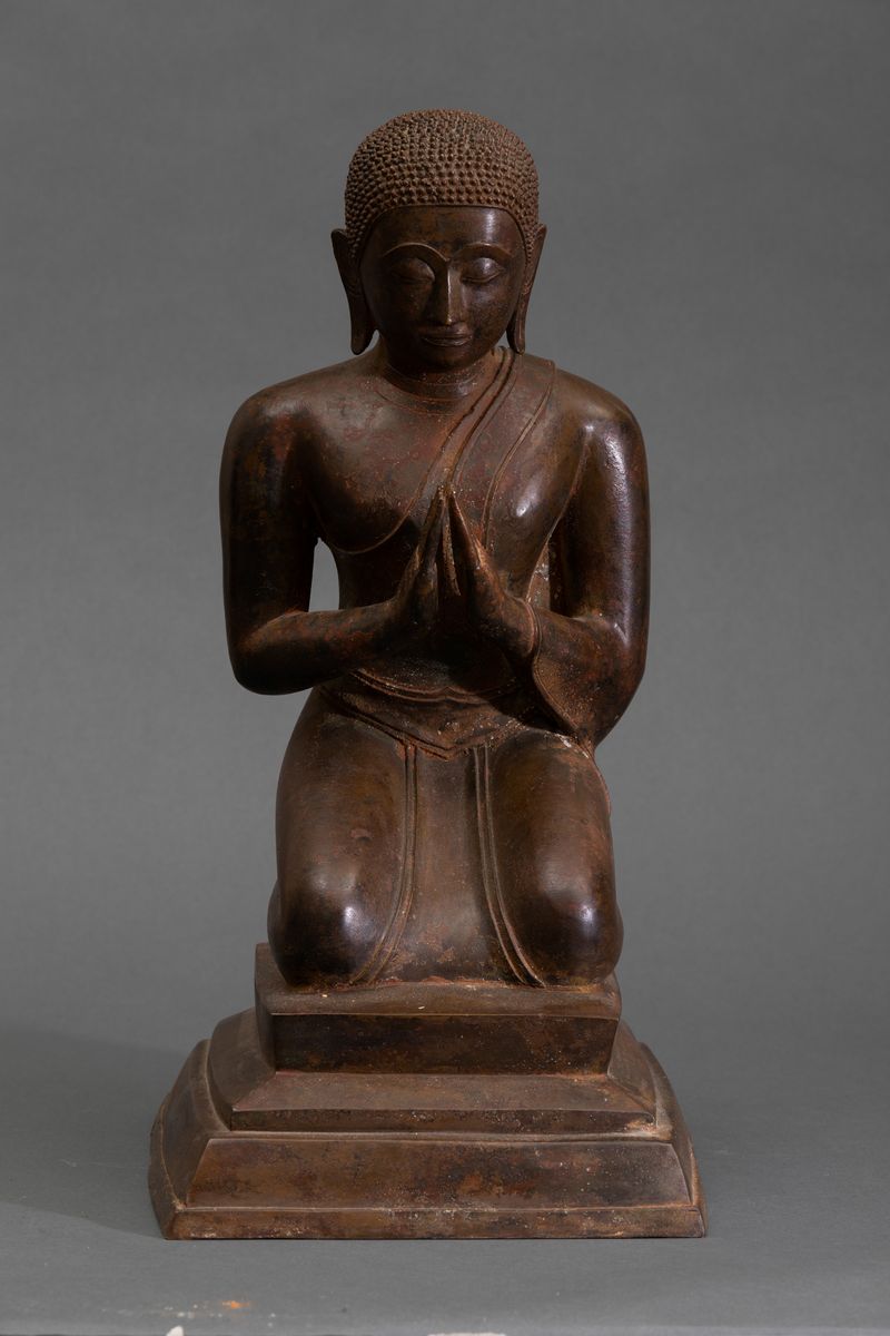 Figura in Bronzo di Monaco in Preghiera, Thailandia, XIX Secolo