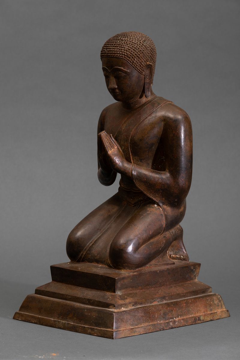 Figura in Bronzo di Monaco in Preghiera, Thailandia, XIX Secolo