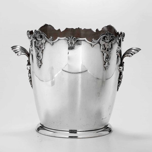 Secchiello argento, argenteria milanese del XX secolo. Argentiere Enrico Locatelli