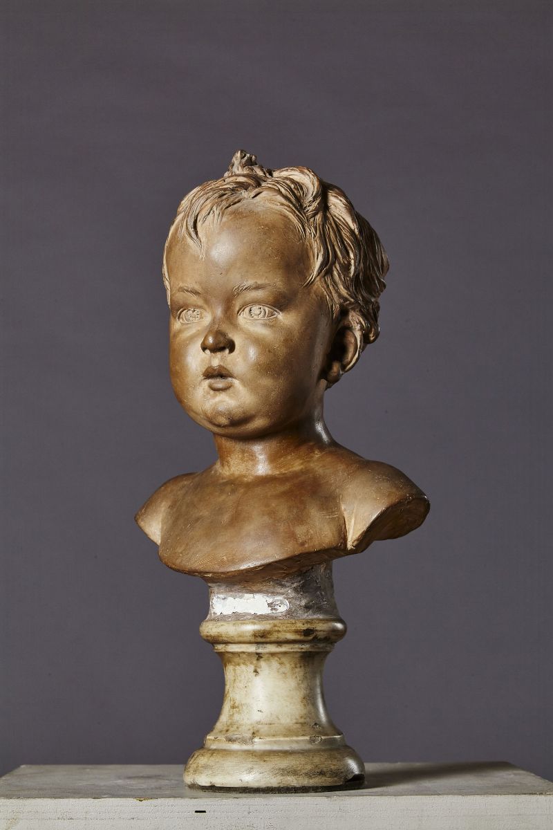 Busto di Fanciullo. Terracotta Patinata su Base in Marmo Tornito. Plasticatore Neoclassico, Fine ...