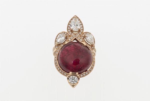 Spinel, diamond and gold ring. Gemmological Reports Gübelin, GIA and IGI